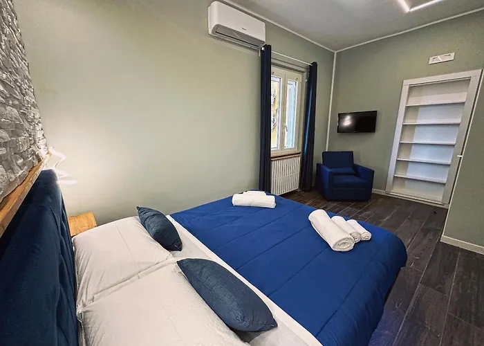 לינה וארוחת בוקר Central Vasto 3*