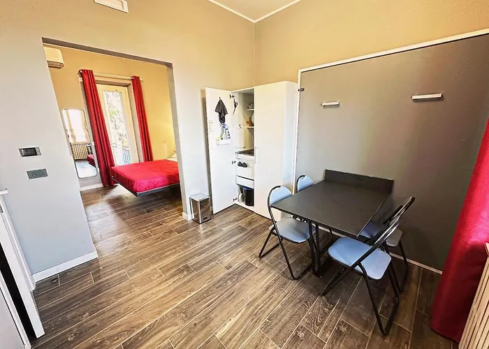 לינה וארוחת בוקר Central Vasto 3*